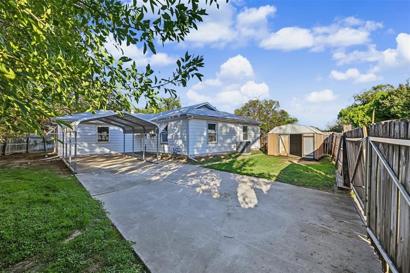 5205 Roxie Street, Haltom City TX 76117 - Photo 19