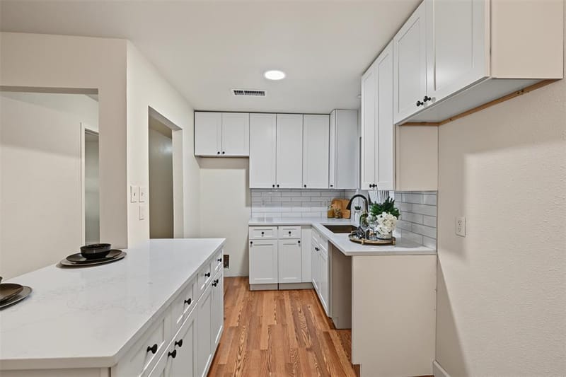 5205 Roxie Street, Haltom City TX 76117 - Photo 8