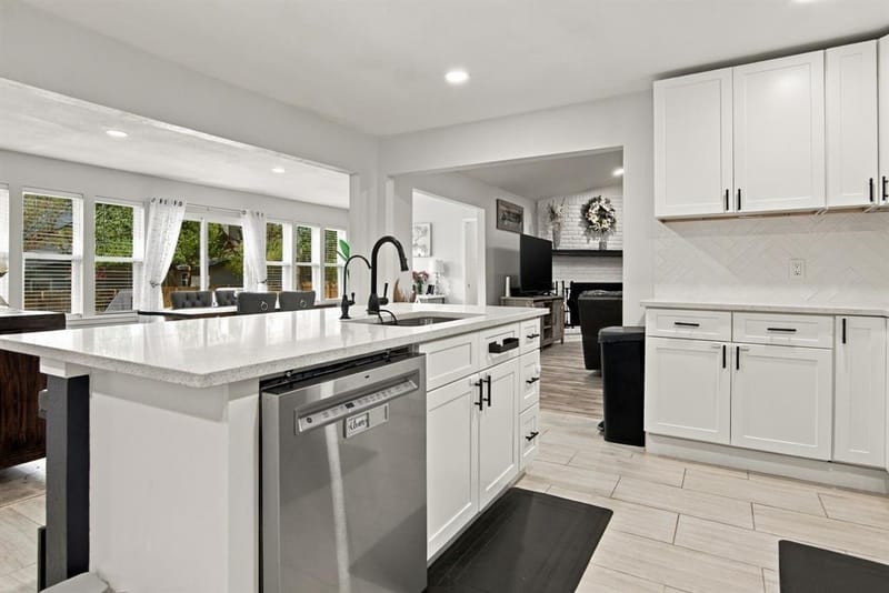 6401 Simmons Road, North Richland Hills TX 76182 - Photo 22