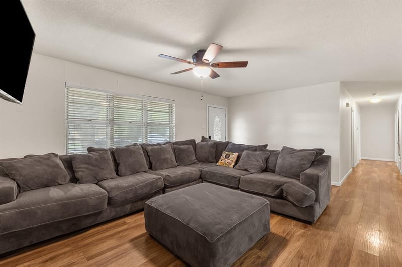 703 W Elizabeth Drive, Robinson TX 76706 - Photo 6