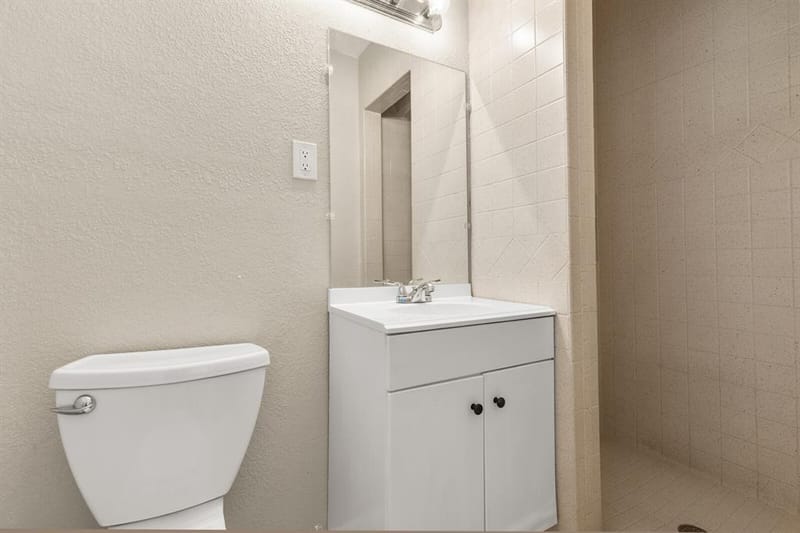 703 W Elizabeth Drive, Robinson TX 76706 - Photo 15
