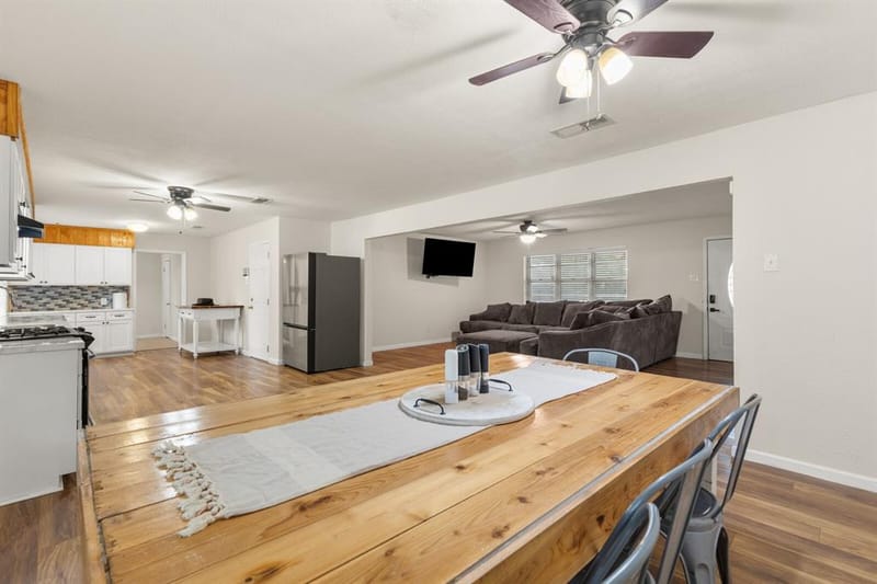 703 W Elizabeth Drive, Robinson TX 76706 - Photo 8