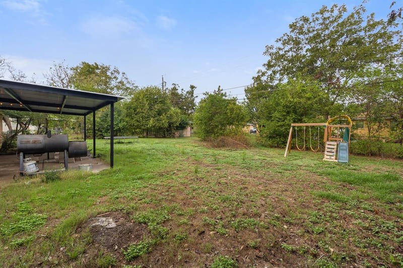 703 W Elizabeth Drive, Robinson TX 76706 - Photo 25