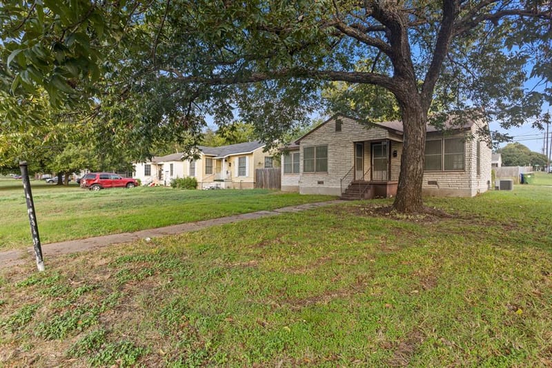 2701 Windsor Avenue, Waco TX 76708 - Photo 3