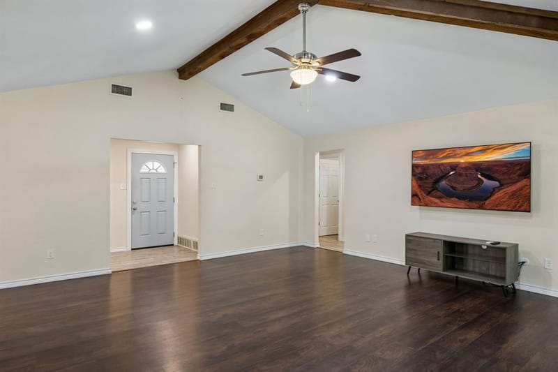 7204 Misty Meadow Drive S, Fort Worth TX 76133 - Photo 4