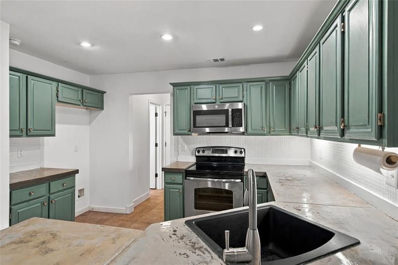 1704 Overlook Drive, Grapevine TX 76051 - Photo 12
