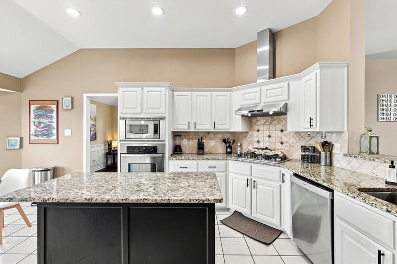 335 Linhurst Drive, Murphy TX 75094 - Photo 13