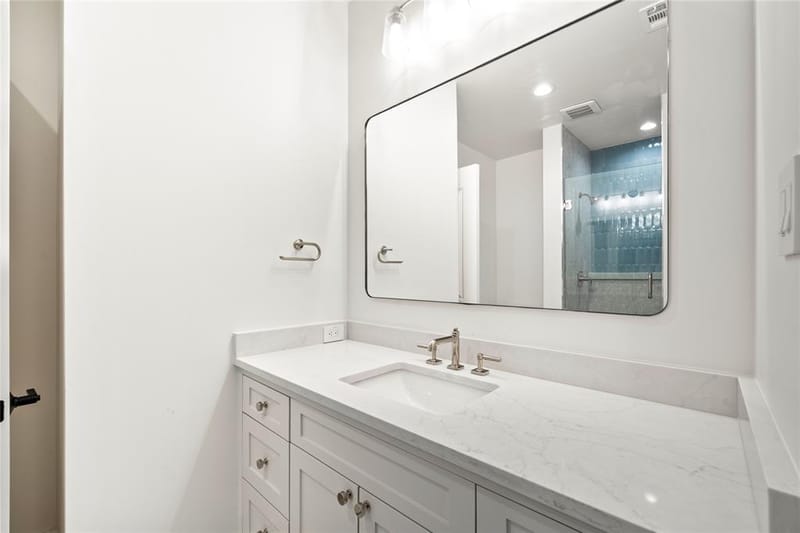 8730 Rexford Drive, Dallas TX 75209 - Photo 33