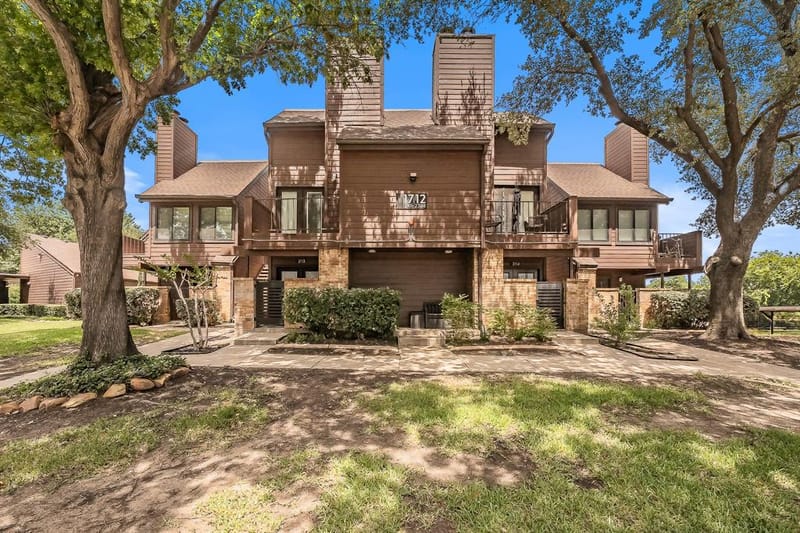 1712 Baird Farm Circle # 2205, Arlington TX 76006