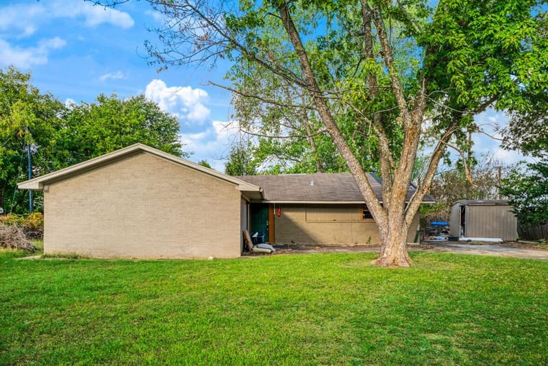 2670 40th Street SE, Paris TX 75462 - Photo 2