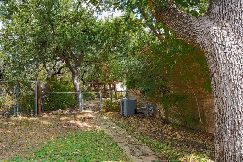 109 Mitsy Lane, Early TX 76802 - Photo 5