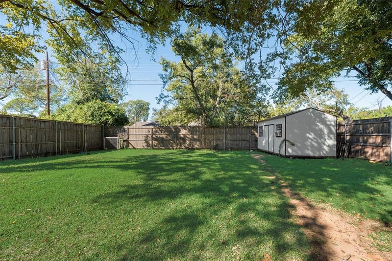 1717 Meadow Valley, Irving TX 75060 - Photo 9