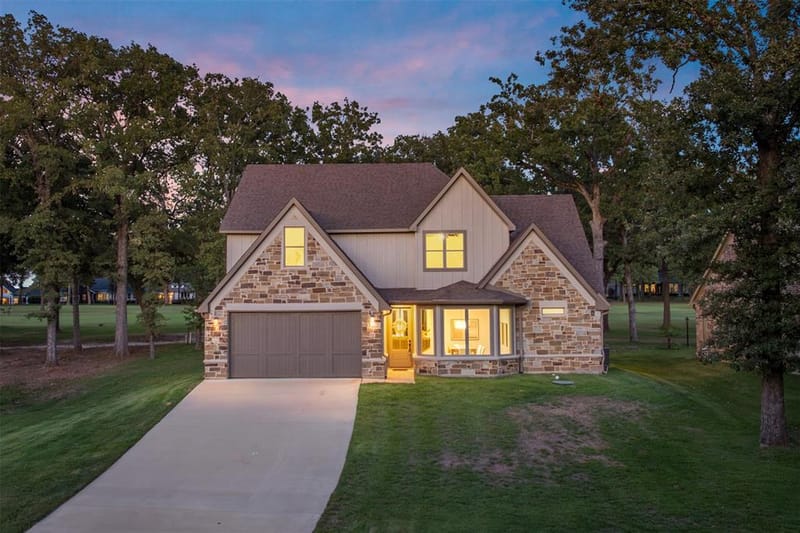 375 St. Andrews Drive, Mabank TX 75156 - Photo 2