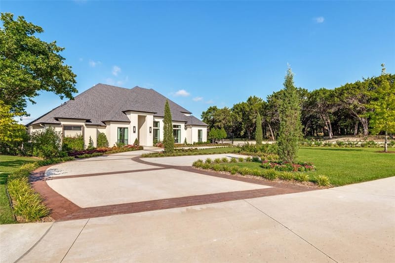 819 Bluff Ridge Drive, Cedar Hill TX 75104 - Photo 3