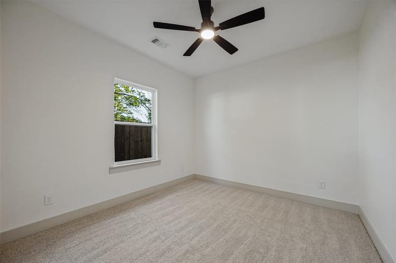 1328 Franklin Avenue, Bonham TX 75418 - Photo 21