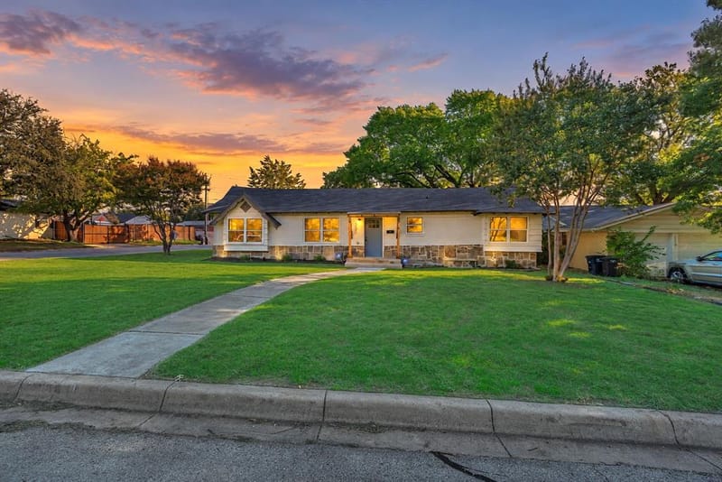 5501 Westcreek Drive, Fort Worth TX 76133