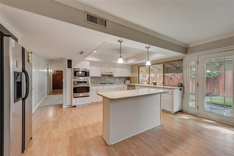 1332 Applegate Drive, Lewisville TX 75067 - Photo 6