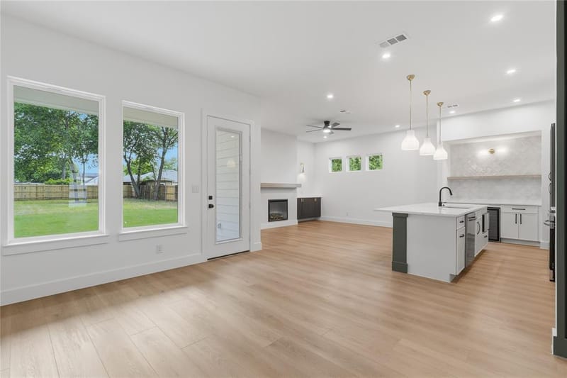 5011 Watson Drive, Dallas TX 75241 - Photo 9