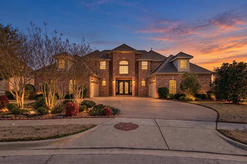 305 Corral Court, Southlake TX 76092
