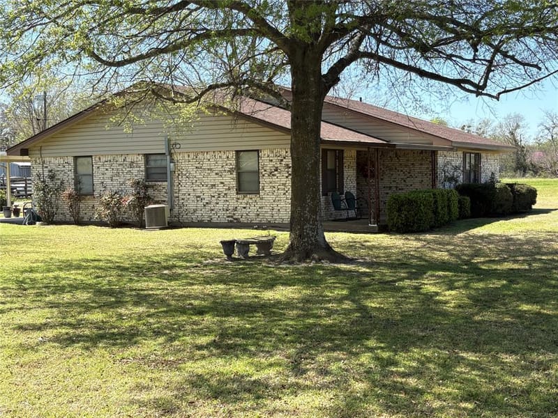 32 County Road 4784, Sulphur Springs TX 75482 - Photo 2