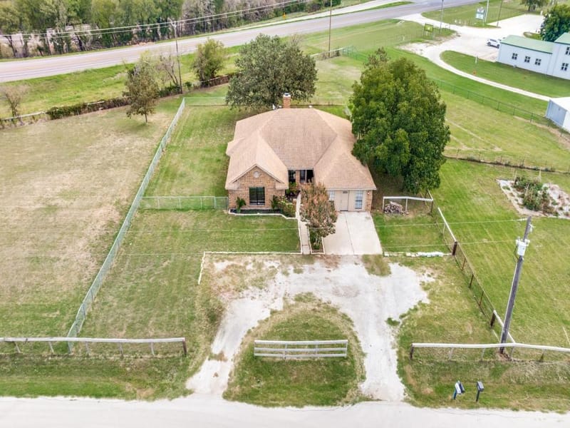2209 Strader Road, Justin TX 76247 - Photo 28