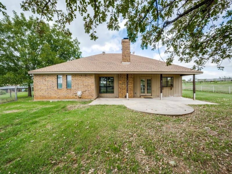 2209 Strader Road, Justin TX 76247 - Photo 25