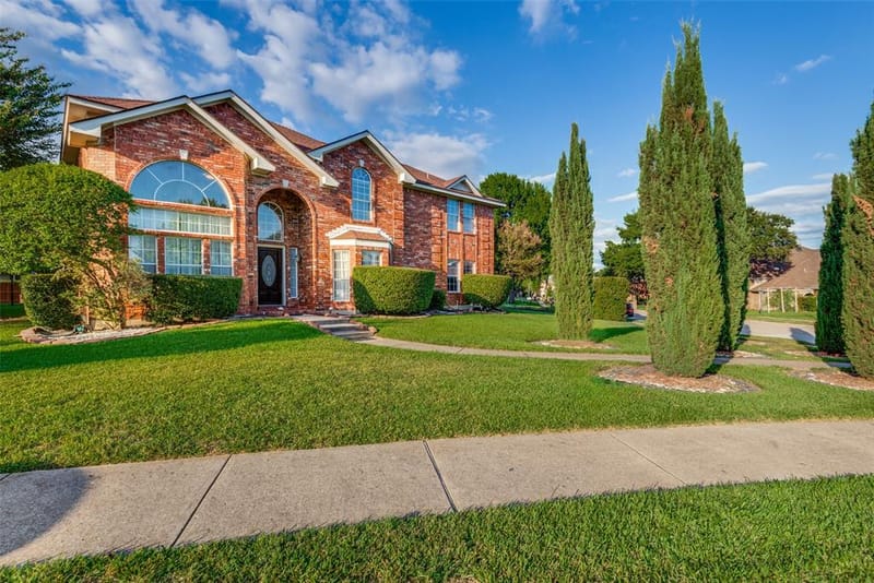 6705 Mantissa Drive, Plano TX 75023 - Photo 2
