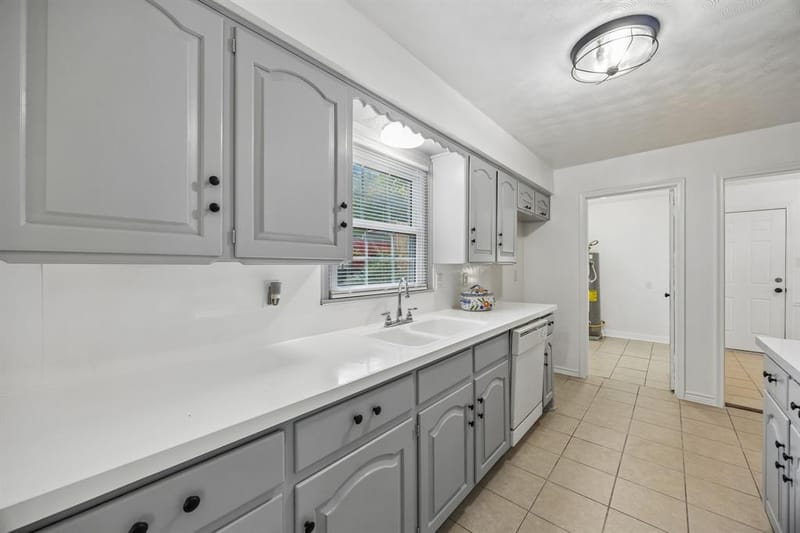 841 Brookwood Drive, Dallas TX 75224 - Photo 17
