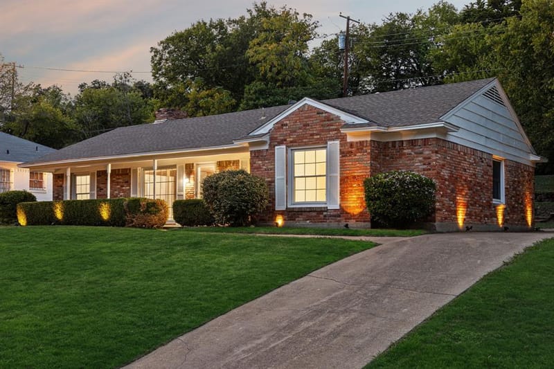 841 Brookwood Drive, Dallas TX 75224 - Photo 8