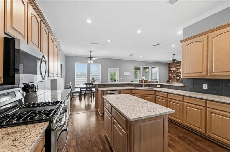 130 View Point Court, Aledo TX 76008 - Photo 9