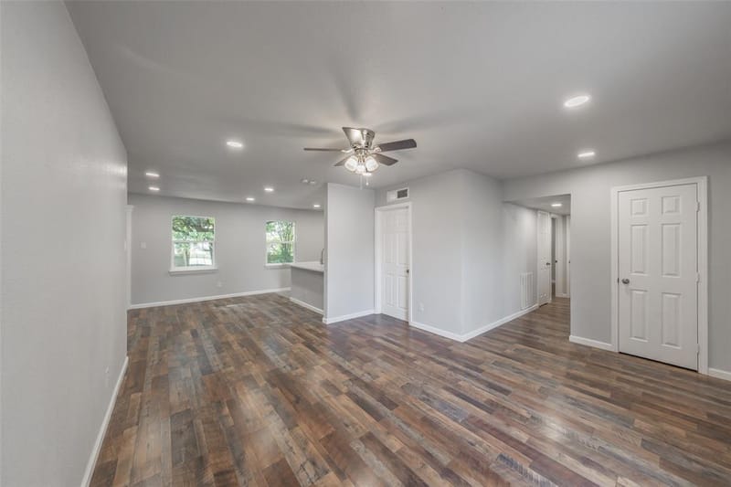 2310 Idlewood Drive, Arlington TX 76014 - Photo 10