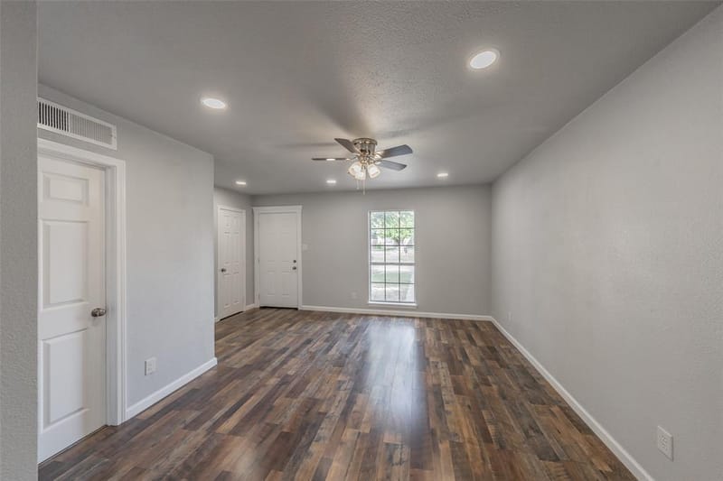 2310 Idlewood Drive, Arlington TX 76014 - Photo 8