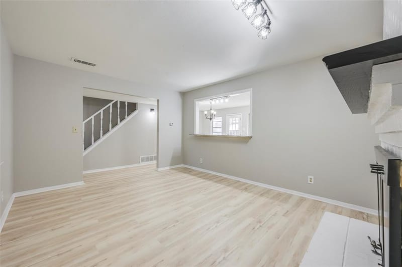 1700 Chip N Dale Drive, Arlington TX 76012 - Photo 6