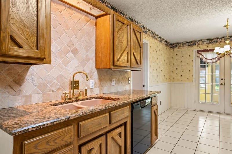1700 Saxon Drive, Bedford TX 76021 - Photo 16