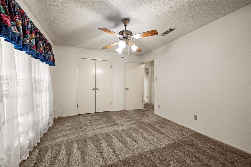 1700 Saxon Drive, Bedford TX 76021 - Photo 26