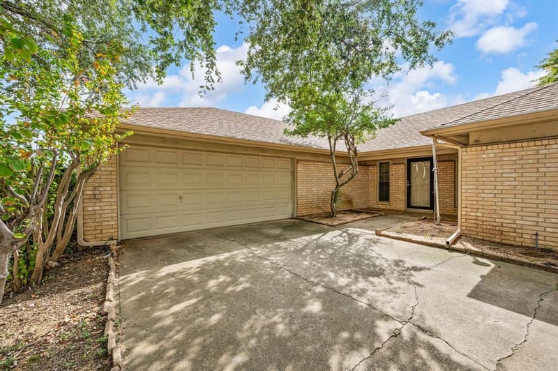 1700 Saxon Drive, Bedford TX 76021 - Photo 3