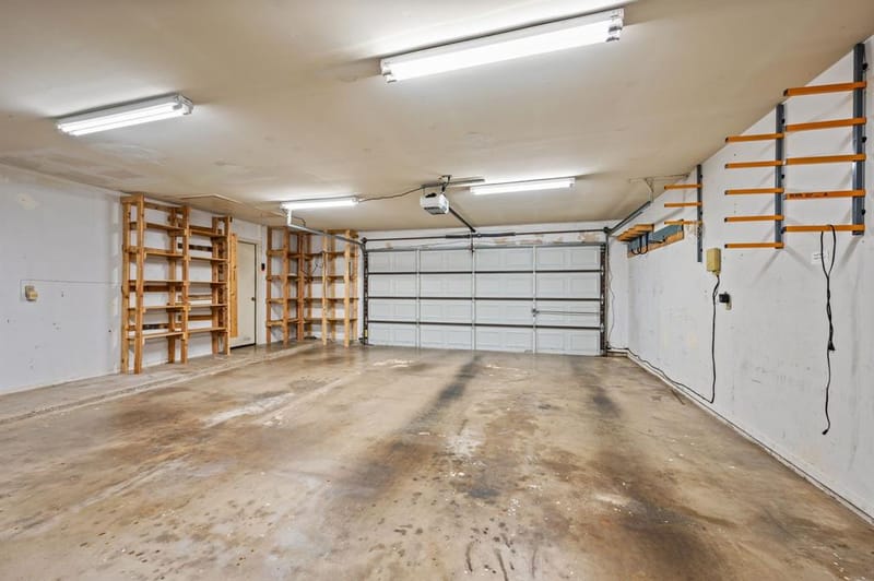1700 Saxon Drive, Bedford TX 76021 - Photo 32