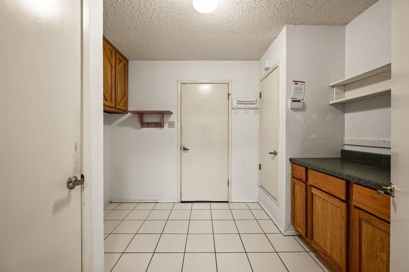 1700 Saxon Drive, Bedford TX 76021 - Photo 30