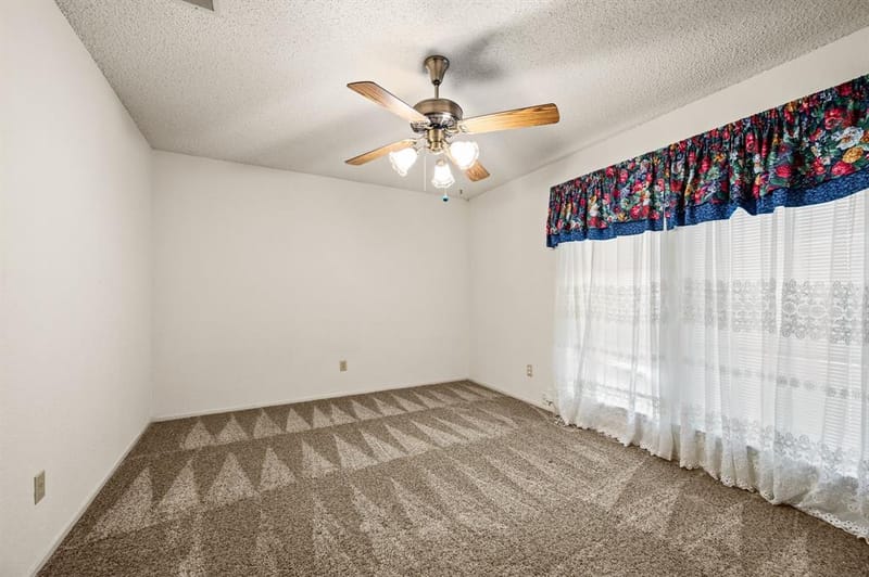 1700 Saxon Drive, Bedford TX 76021 - Photo 25