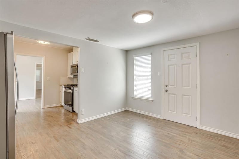 4930 Donnelly Avenue, Fort Worth TX 76107 - Photo 12