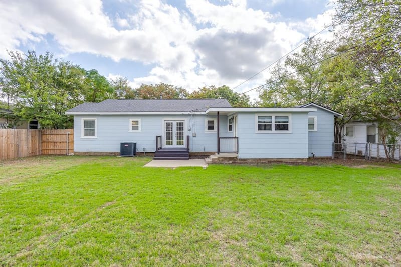 4930 Donnelly Avenue, Fort Worth TX 76107 - Photo 28