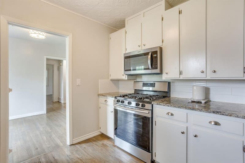 4930 Donnelly Avenue, Fort Worth TX 76107 - Photo 8
