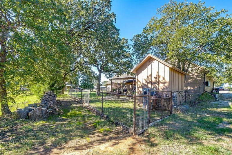 127 Brown Lane, Poolville TX 76487 - Photo 30