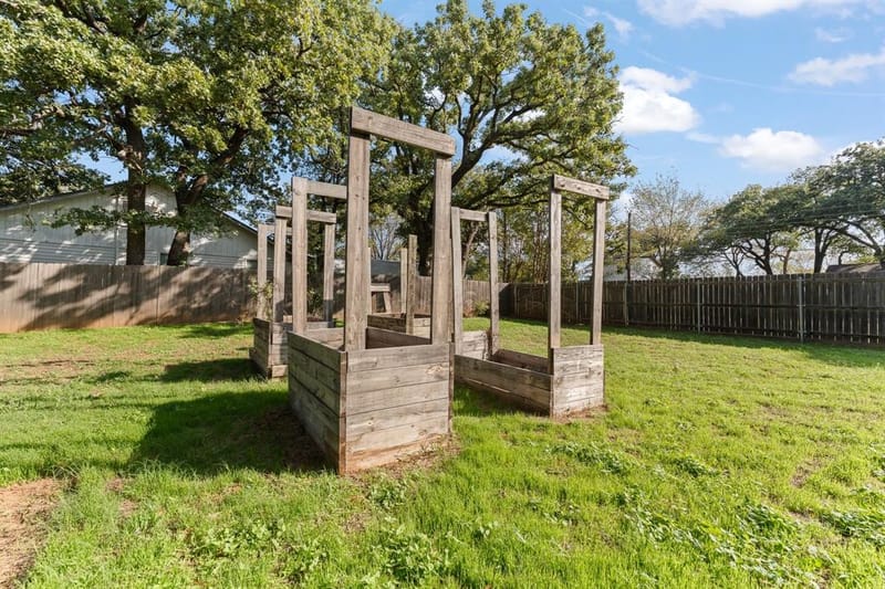 401 Center Lane, Fort Worth TX 76140 - Photo 28