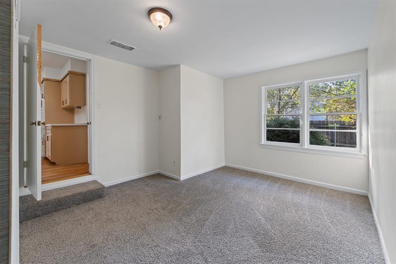 401 Center Lane, Fort Worth TX 76140 - Photo 18
