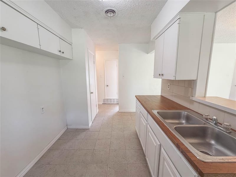 2608 Linda Drive, Ennis TX 75119 - Photo 13