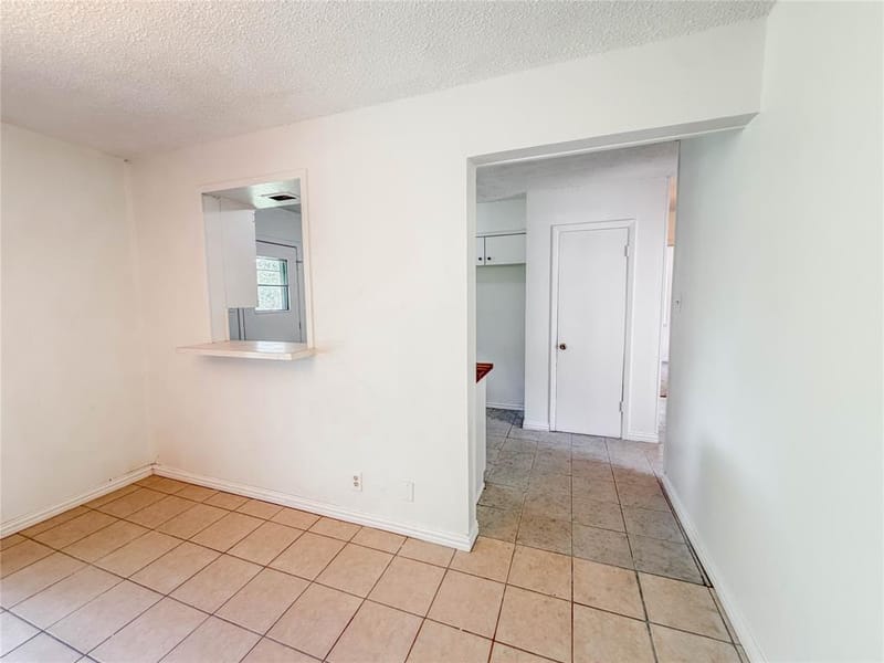 2608 Linda Drive, Ennis TX 75119 - Photo 5