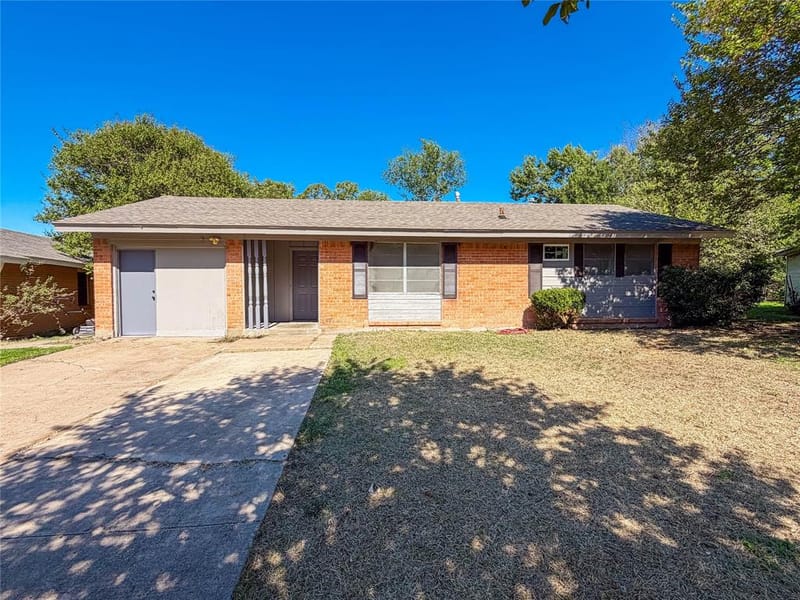 2608 Linda Drive, Ennis TX 75119 - Photo 30