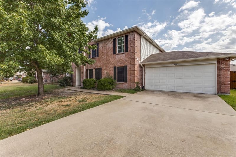 4510 Lake Haven Drive, Rowlett TX 75088 - Photo 2