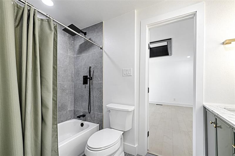 2909 Pacific Court, Irving TX 75062 - Photo 12
